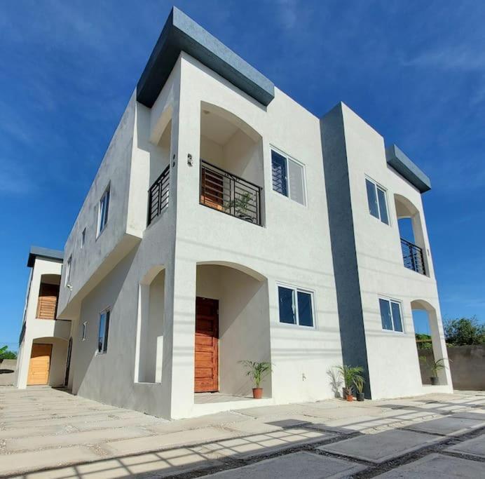 'The Solace' New Luxury Modern 1Bed 1Bath Apt. 포트모어 외부 사진